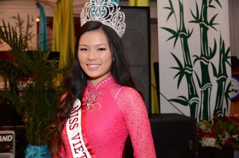 Hoa Hậu Chiêm Bao