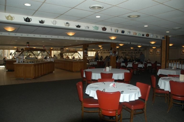 08. Thời Gian Làm Tại Oakurst Tea Room